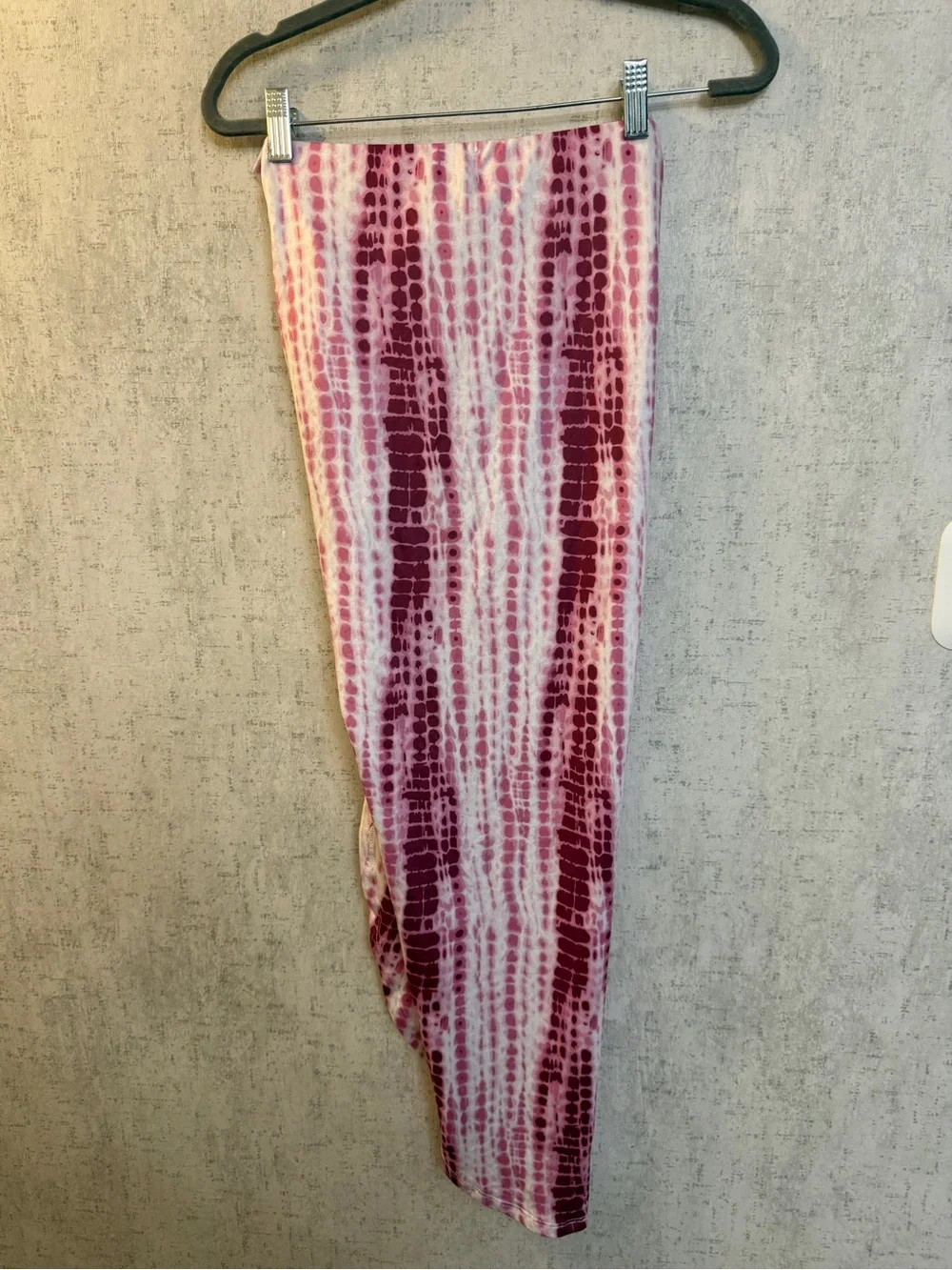 Sleeveless Tie-Dye Midi 2 piece in Pink & White